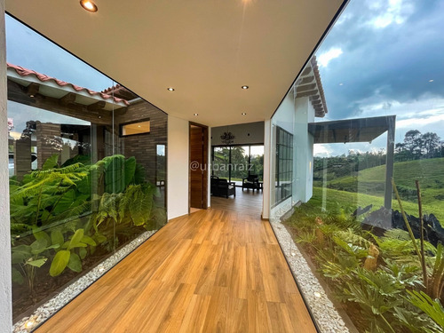 Imagen 9 de 14 de Casa Moderna Via A San Vicente