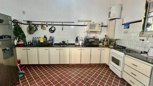Casa En Venta, 6 Dormitorios, 5 Baños, Pileta, 4 Hectáreas. Tanti