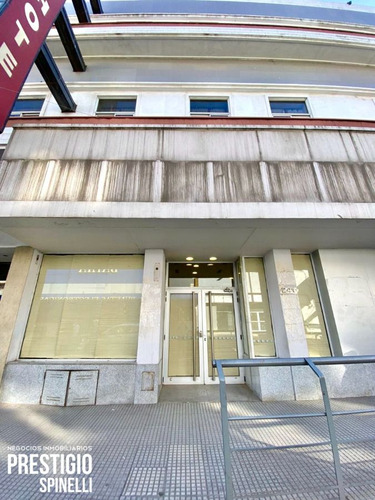 Local Comercial En Alquiler Ubicado En Centro