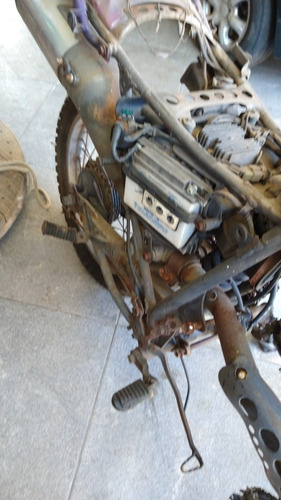 Imagem 1 de 8 de Honda Sahara 350