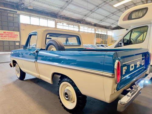 Ford F-100 V8 Punta de diamante