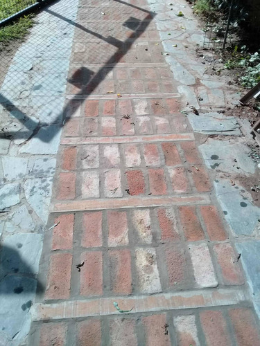 Imagen 2 de 5 de Albañil Pintor Electricista Techista Parrillas Chimeneas Etc