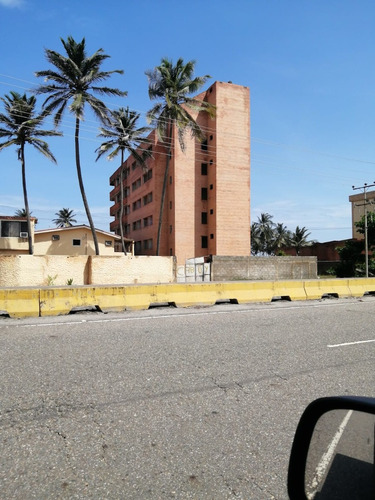 Edificio De 5 Pisos En Construcción. Tucacas Mdominguez
