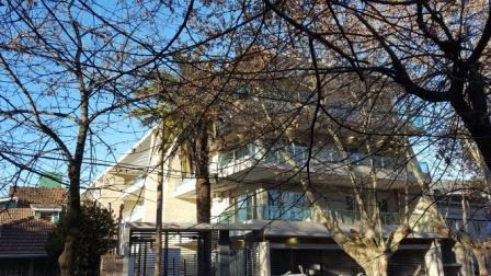 Imagen 3 de 27 de Departamento A La Venta De Gran Categoría De 2 Ambientes En La Mejor Calle De Adrogué