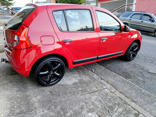 Renault Sandero 1.0 16v Authentique Hi-flex 5p