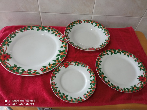 Vajilla De Navidad Para 4 Personas (Usado)