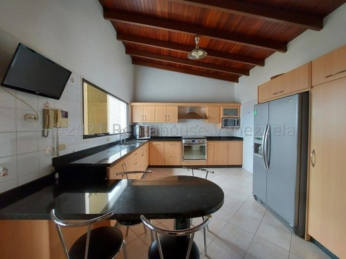 Imagen 4 de 14 de Casa En Alquiler Urb. El Cafetal # 22-21381
