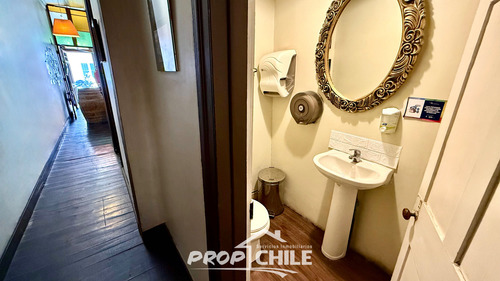 En Venta Hermosa Casona, Cerro Alegre. (87071)