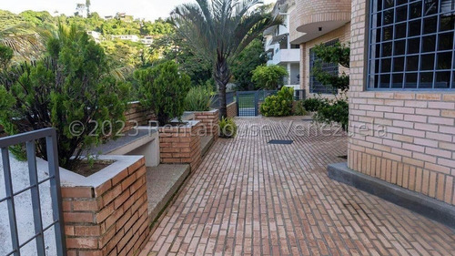 Dp - El Peñón , Hermosa Casa De 3 Niveles 540 M², Rodeada De Una Bella Vegetación , Con Vista Al Ávila, Calle Cerrada