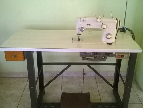 Imagen 1 de 5 de Maquina De Coser Usada Marca Pfaff 261 Unica Dueña,