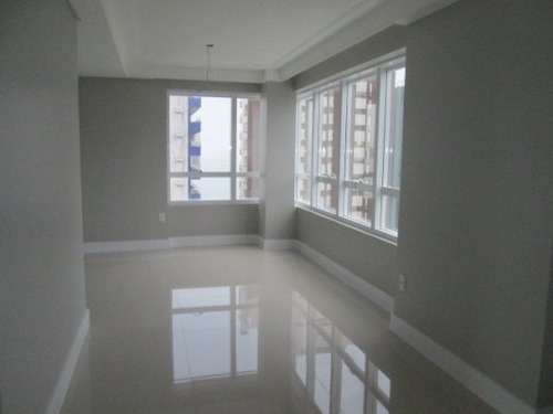 Imagem 4 de 11 de Apartamento Centro Balneãrio Camboriã¿ - 103951