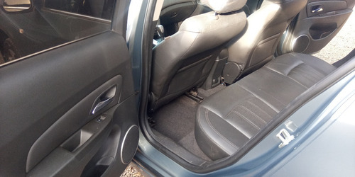 Imagem 3 de 9 de Chevrolet Cruze