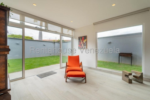 Edt Casa En Venta En Lomas De Chuao 25-22329 Yf