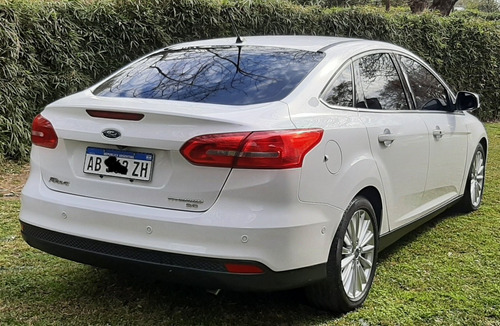 Imagen 6 de 15 de Ford Focus Titanium
