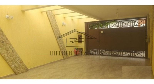 Imagem 10 de 15 de Sobrado - 3 Dorm - 1 Suite - 4 Vagas - 175,00 M² - Agua Rasa !!! !