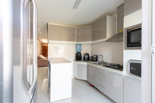 Casa Em Hípica Com 2 Dormitórios - Lu432415