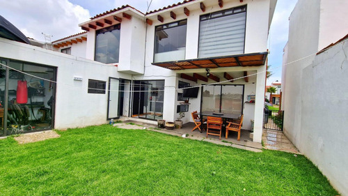 Casa En Venta En Metepec, Fracc. Palma Real A 15 Min De Galerias Metepec