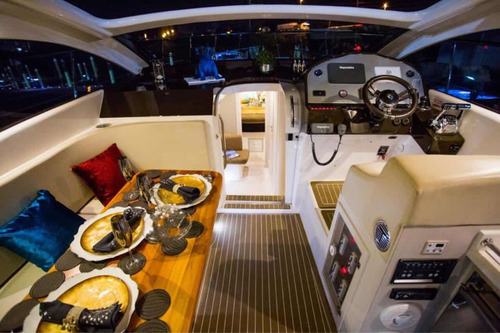 Imagem 3 de 12 de Top Line Yachts 410 Ht