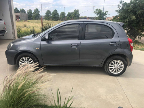 Toyota Etios 1.5 Xls 2014