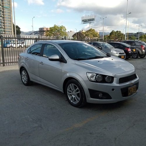 Imagen 1 de 11 de Chevrolet Sonic 2013 1.6 Ls