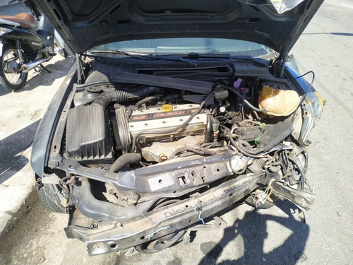 Imagem 11 de 13 de Sucata Chevrolet Vectra Cd 2.2 16v Automático Ano 2000