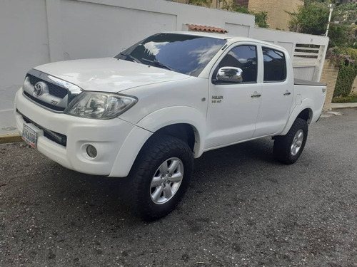 Toyota Hilux V6