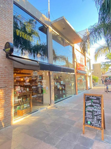 Local En Venta En Ituzaingo Norte