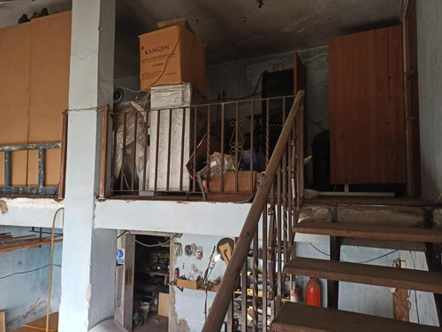 Imagen 7 de 17 de Vendo !!! Galpon Mas Local - B° San Rafael-