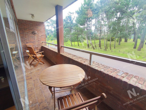 Imagen 22 de 30 de Hermoso Apartamento Esquinero En Zona Arbolada En La Parada 18 De La Mansa - Punta Del Este Mansa