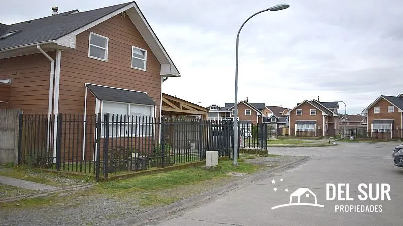 Imagen 1 de 10 de Casa En Barrio Residencia, Cercano A Colegios