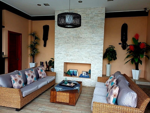 Imagen 6 de 7 de Casa De Playa En Santa Rosa, Ancon (con Piscina)