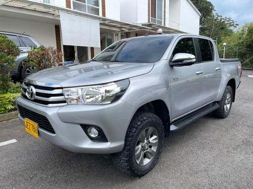 Toyota Hilux 2.8 Full