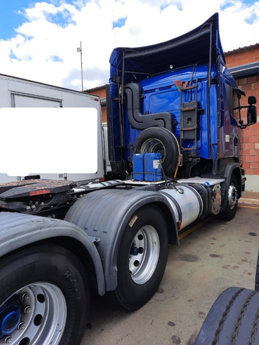Imagem 4 de 10 de Scania R-440 6x2 Ano 2017/18 / Baixo Km