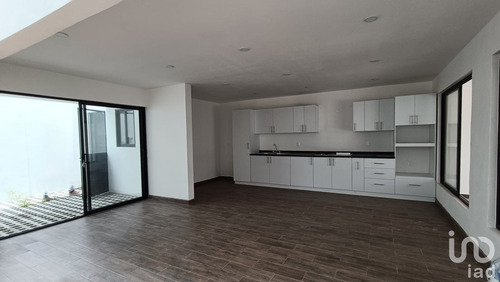 Venta Casa 3 Ambientes Kaltic