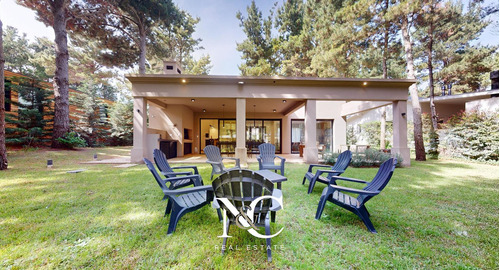 Casa En Venta En Costa Esmeralda, Barrio Senderos Iv