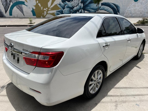 Toyota Camry 2.5 L4 At