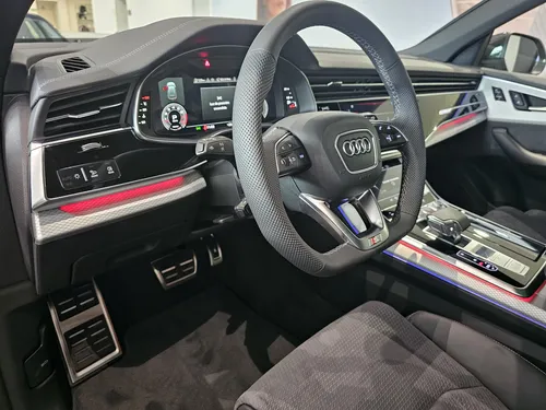 Audi Q8 S Line