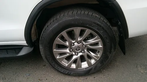 Toyota Fortuner 2.4 Diésel Srv 4X2