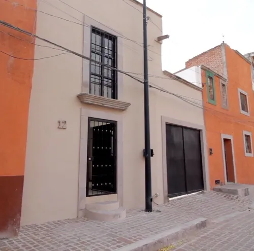Casa En San Miguel De Allende En Venta: A 10 Minutos A Pie Del Centro