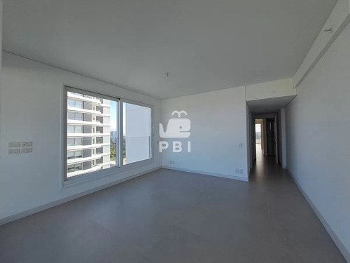 Venta Residencia De Alta Gama 4 Dormitorios En Suite Punta Del Este - Le Parc Iii - Ref : Pbi13701