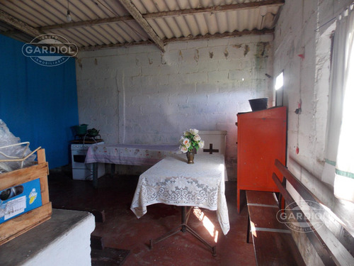 Venta De Galpón En La Estanzuela. Colonia