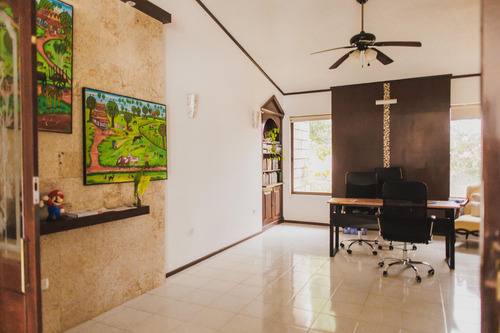 Casa En Venta Merida, Fracc. Montecristo, Estilo Californiano De 1 Planta, Entrega Inmediata.