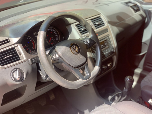 Imagem 6 de 15 de Volkswagen Fox 1.6 2016 Baixa Quilometragem Metro Sao Lucas