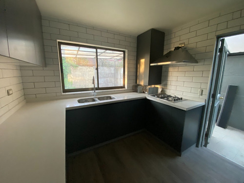 Imagen 8 de 12 de Venta De Casa Remodelada En Barrio Pehue