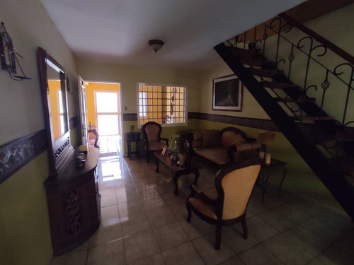 Imagen 24 de 30 de Venta. Amplia Y Bella Casa En La Candelaria, El Limon. 04146080695 Yr