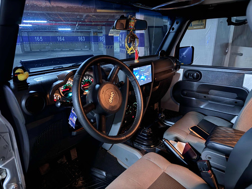 Jeep Wrangler 3.8 Sport