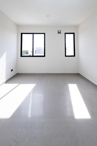 Casa En Venta Merida En Privada Conkal, Mod. Dom, Entrega Inmediata.