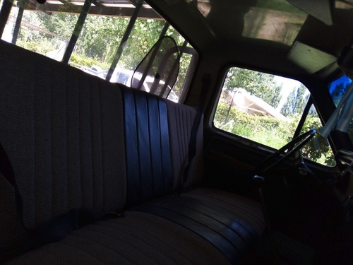 Ford F-100 Pick Up