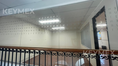 Alquiler Local Con Oficinas En San Isidro