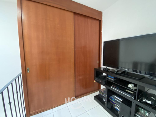 Casa En Santa Ana Tepetitlán, Zapopan Con 3 Recámaras, 45 M², Id: 153078